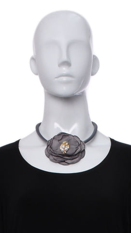 Collier de Pétales en Tissu -311 | Necklace with Petals in Fabric -311